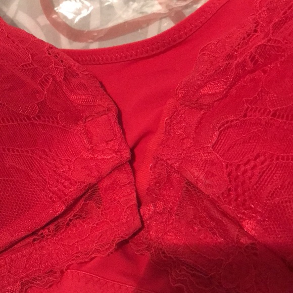 Size 42B lace bras front closure. Price is each - Picture 4 of 6